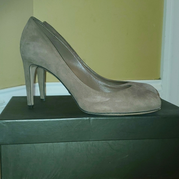 Gucci Gray suede pumps - Picture 4 of 16